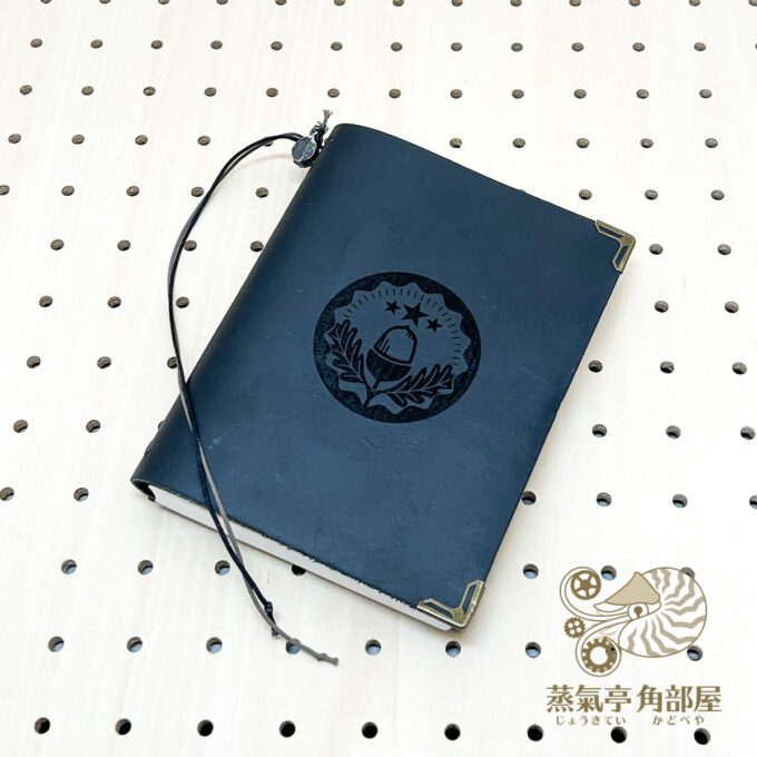 シンプルにかっこよくなったと思います。国民手帳かな?